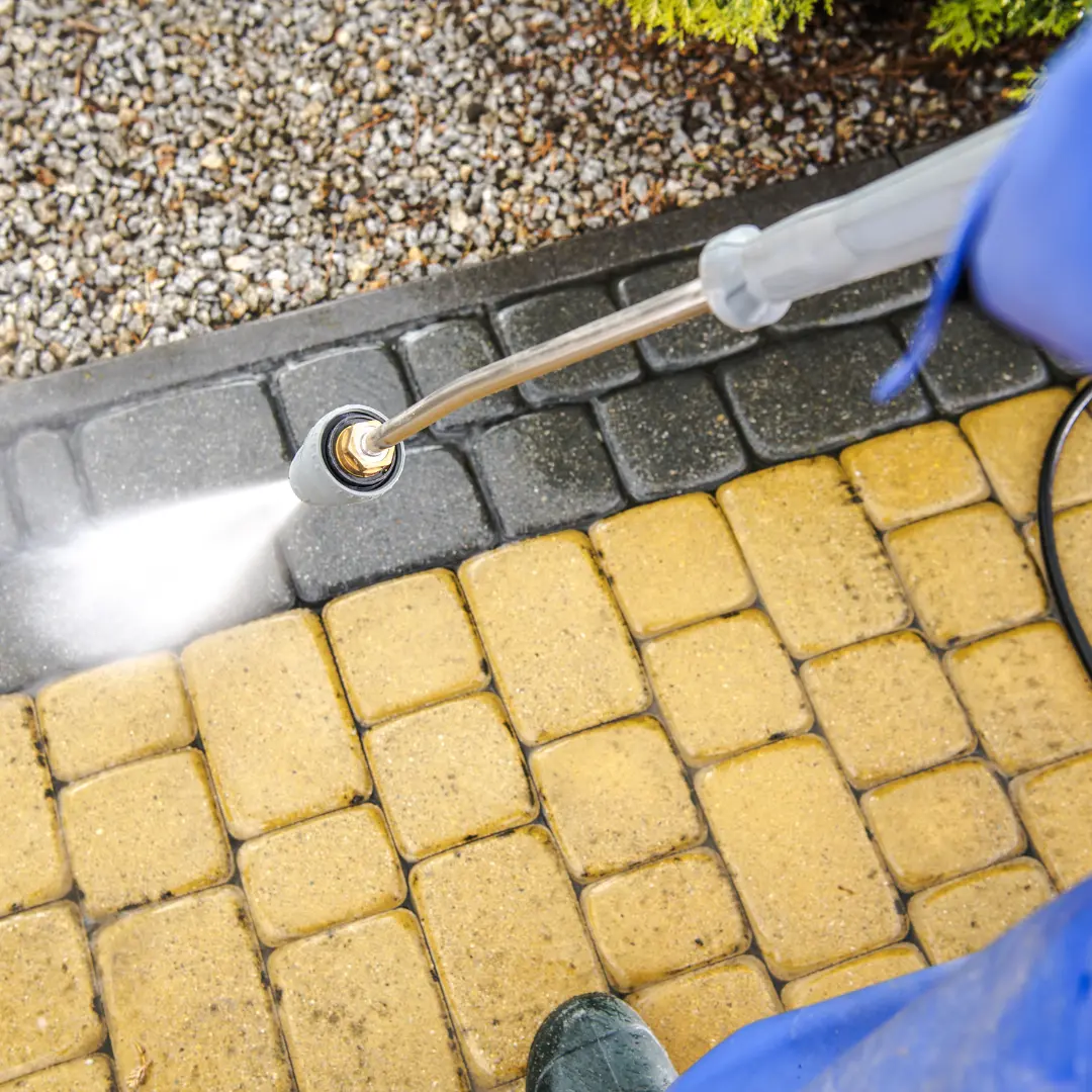 Gutter Cleaning & Power Washing